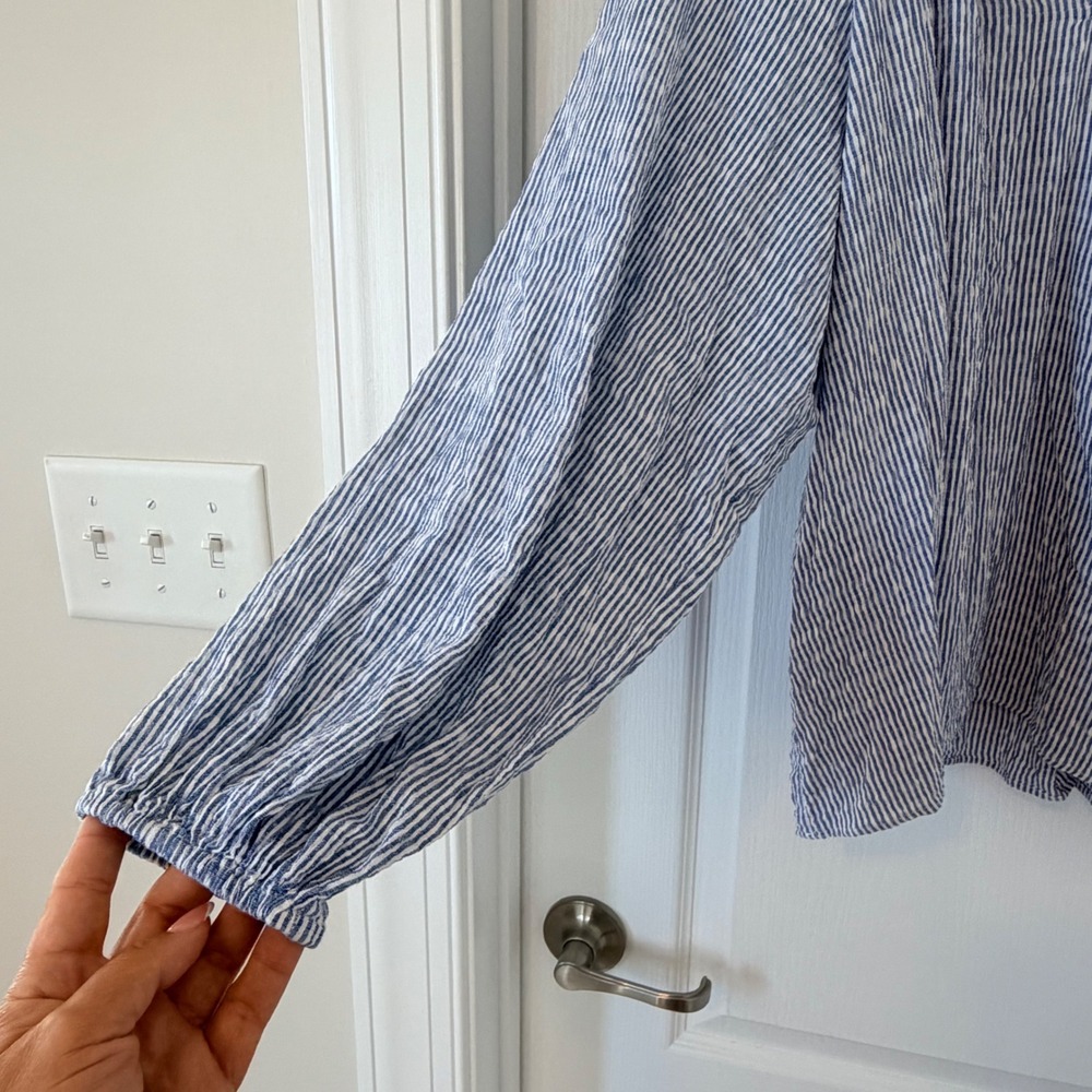Old Navy Blue White Striped Ruffle V-Neck Balloon Sleeve Peasant Blouse XL Boho - Picture 4 of 6